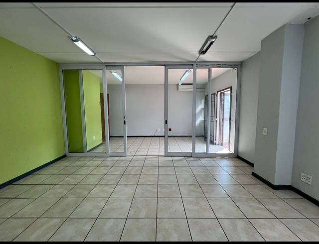 252M² WAREHOUSE TO LET IN RANDJESPARK